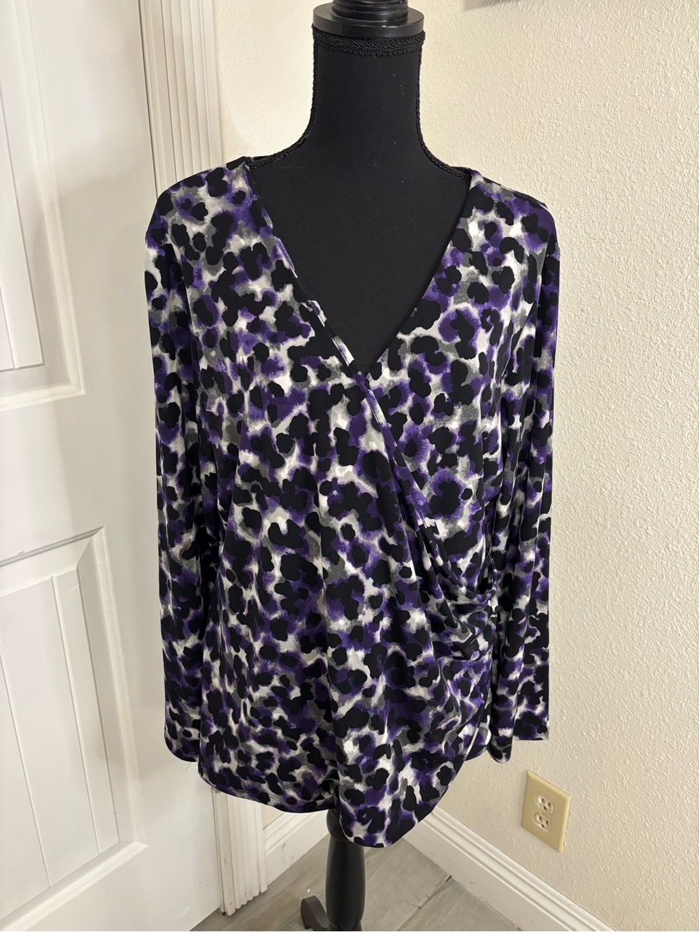 Chaus Purple Black White Printed Wrap-Front Long Sleeve Top